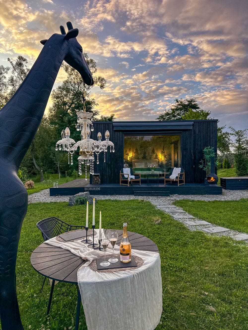 Foto des 24 m² großen BIOBUILDS-Hauses im Porumbacu Garden 6
