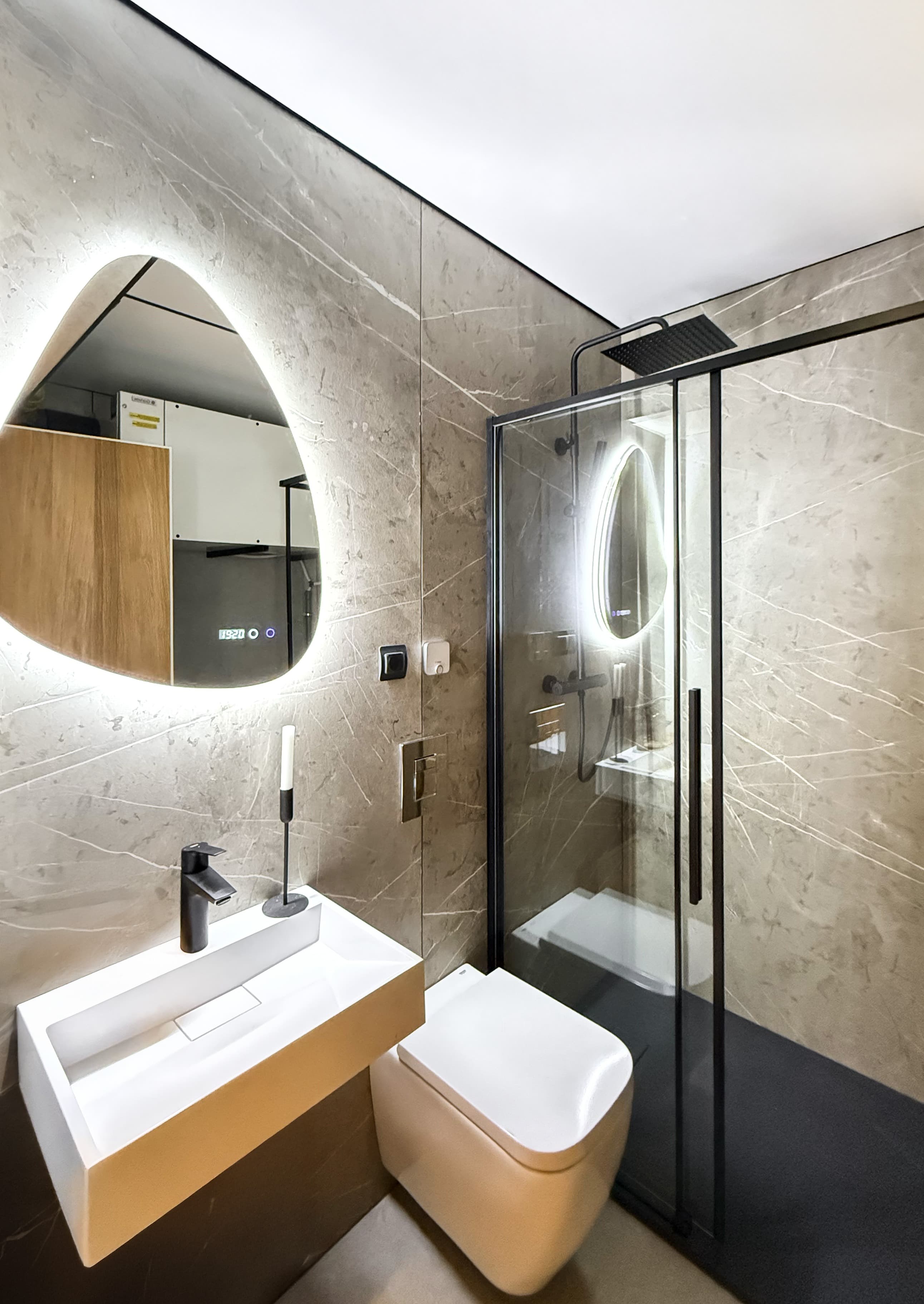 Black and white. Modern and cozy.